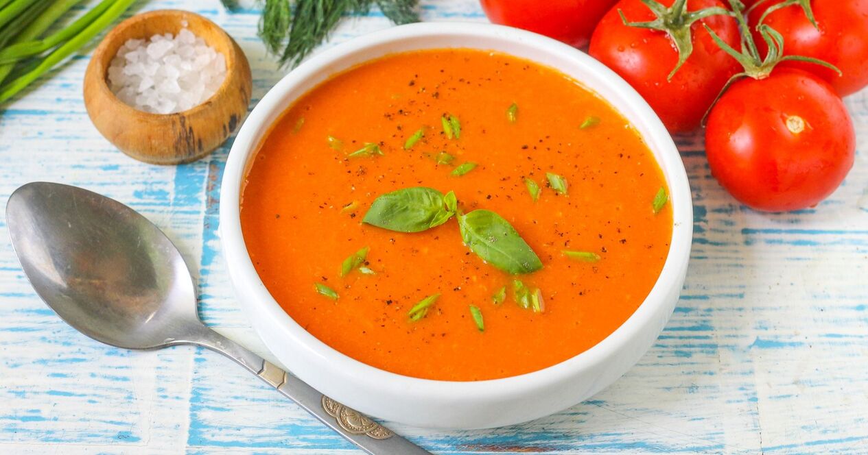 Tomatensuppenpüree in einer Lieblingsdiät